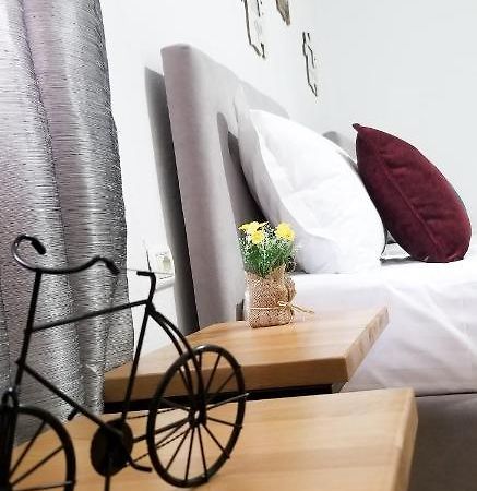 Spacious&Cozy Apartment - Ajia Apartment Tirana Zewnętrze zdjęcie